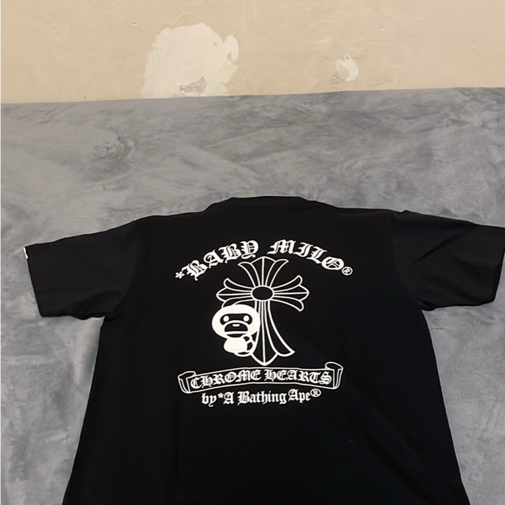 Bape Black Short Sleeve Graphic Tee used bag is messed up offers above 80-120